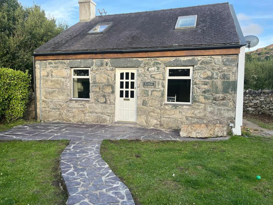 Bryn Rhedyn Cottage Cwm-y-glo エクステリア 写真